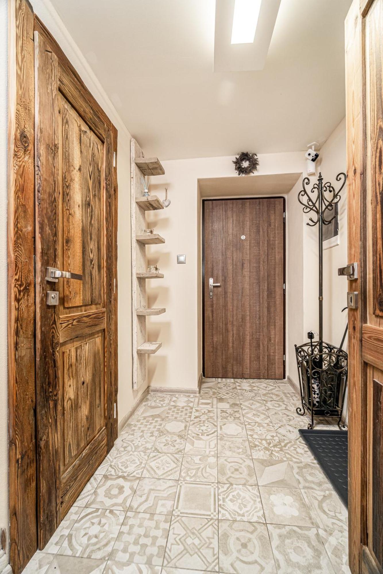 Luxurious And Royal Apartment In The Old Town براتسيلافا المظهر الخارجي الصورة